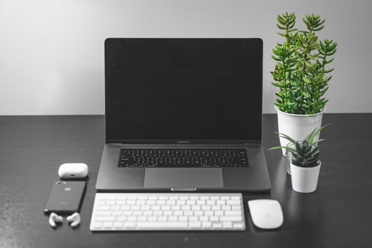 Cómo organizar un espacio de trabajo en casa para mejorar la productividad
